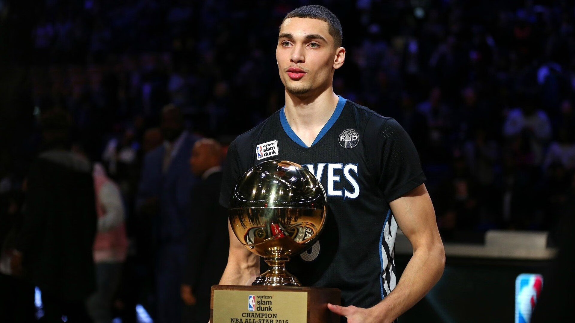 开云体育官方网站-班凯罗，当22岁的沉默，压过整个世界的喧嚣